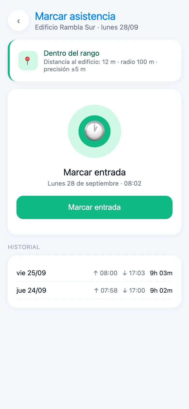 Pantalla de fichaje de entrada y salida con validación por GPS en la app del colaborador